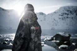 Dryrobe Advance Long Sleeve Black Camouflage - RECYCLED 21 Dryrobe Advance Long Sleeve Black Camouflage - RECYCLED -Sports Outdoor Store 3F1A27752048 2024x2024 9aaf49b2 bb6b 4a1d af9f 4ca9efd4efd4