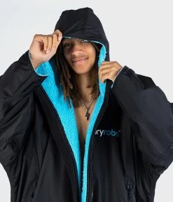 Dryrobe Advance Long Sleeve BLACK BLUE - RECYCLED -Sports Outdoor Store Black Blue 4 2024x2024 f9179bbb f9fc 498e 95ca 6b6bb210dec9