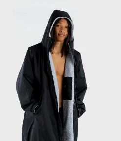 Dryrobe Advance Long Sleeve BLACK GREY - RECYCLED -Sports Outdoor Store Black Grey 2 2024x2024 9f0b82c2 a320 4ade bbef aa5dccb51e3a