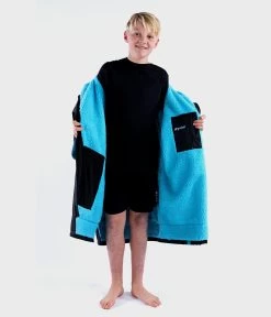 Dryrobe Advance Kids Short Sleeve BLACK BLUE 8 Dryrobe Advance Kids Short Sleeve BLACK BLUE -Sports Outdoor Store SS Black Blue 2 2024x2024 d5df1ff3 7d9a 479b 9a2b f57674f9865b