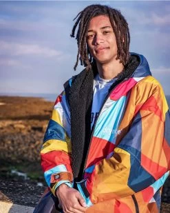 Dryrobe Advance Long Sleeve Abstract Limited EdItion -Sports Outdoor Store Screenshot2025 03 15at16.35.41