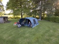 Vango Sierra 500 Poled Tent -Sports Outdoor Store Sierra 500 lifestyle Low 2 small