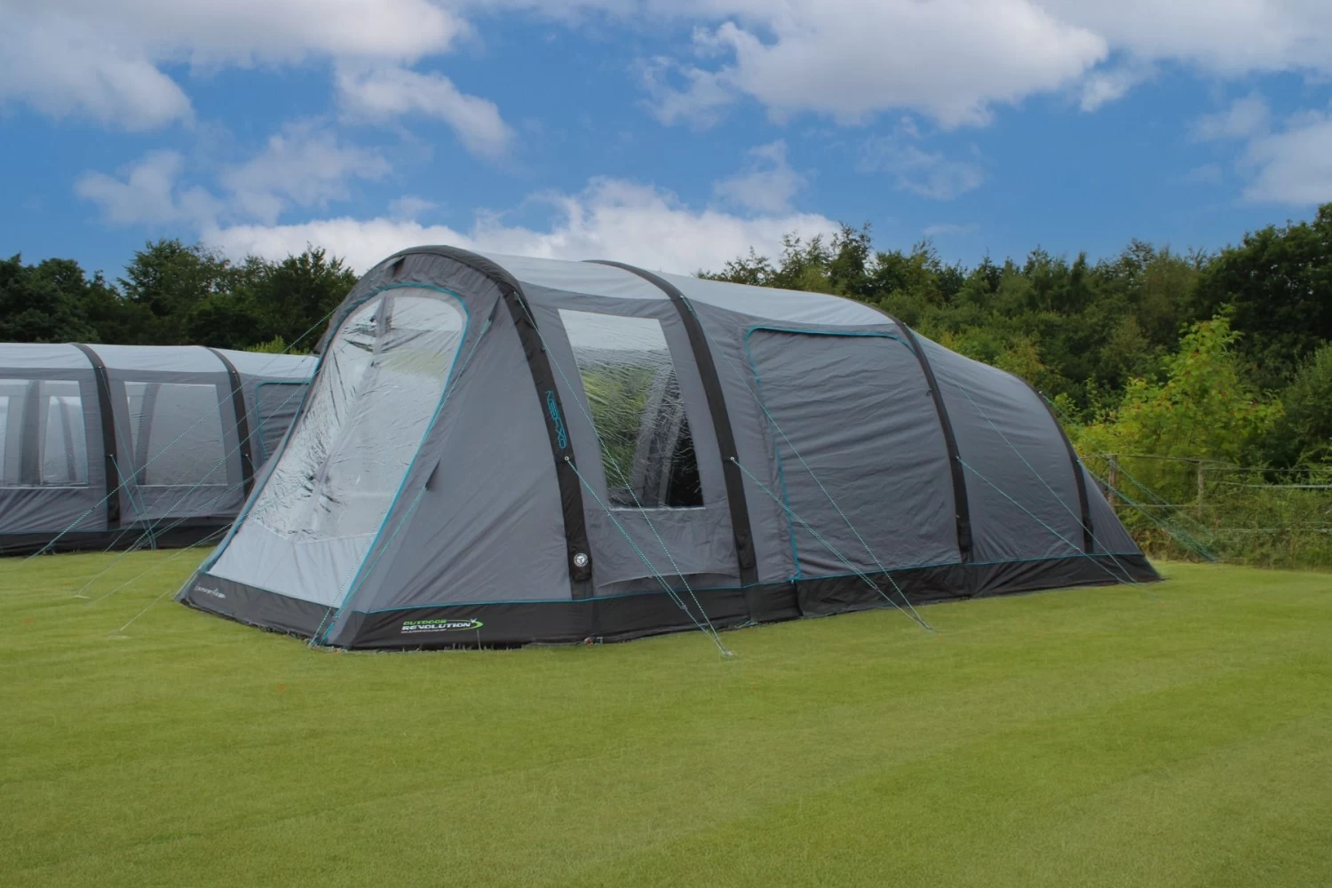 Outdoor Revolution Camp Star 500 XL Tent Bundle WIth Carpet And Footprint 2025 3 Outdoor Revolution Camp Star 500 XL Tent Bundle WIth Carpet And Footprint 2025 - Image 3